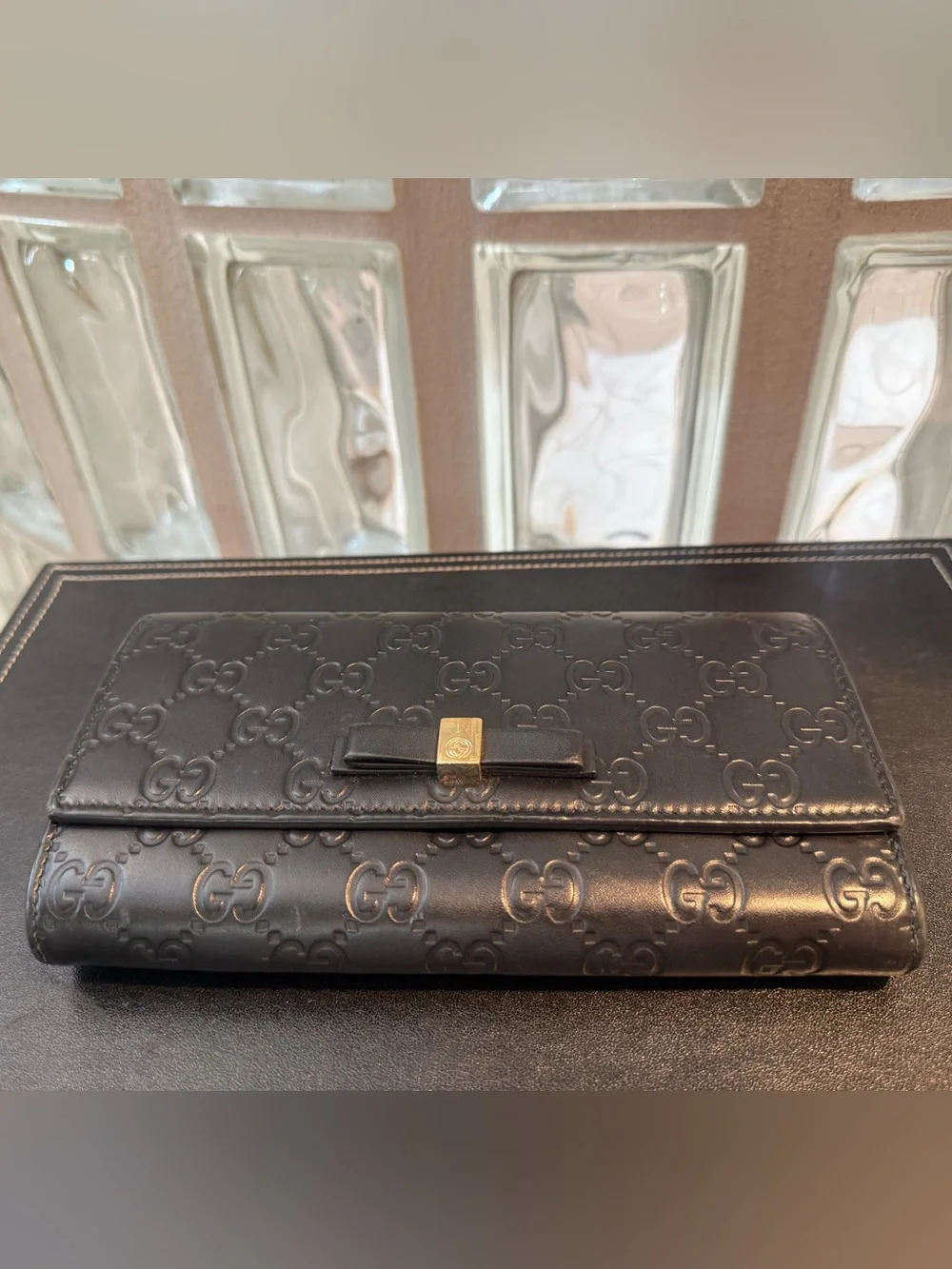 Gucci Black Guccissima Leather Bow Flap Continental Wallet. EUC.
